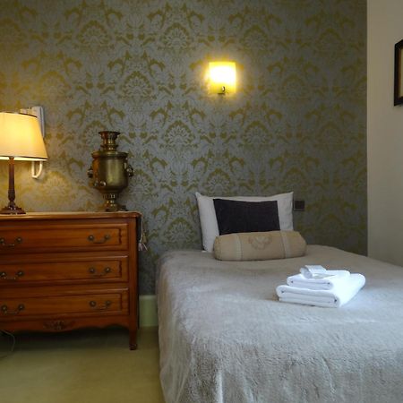 Hotel California Виши Номер фото