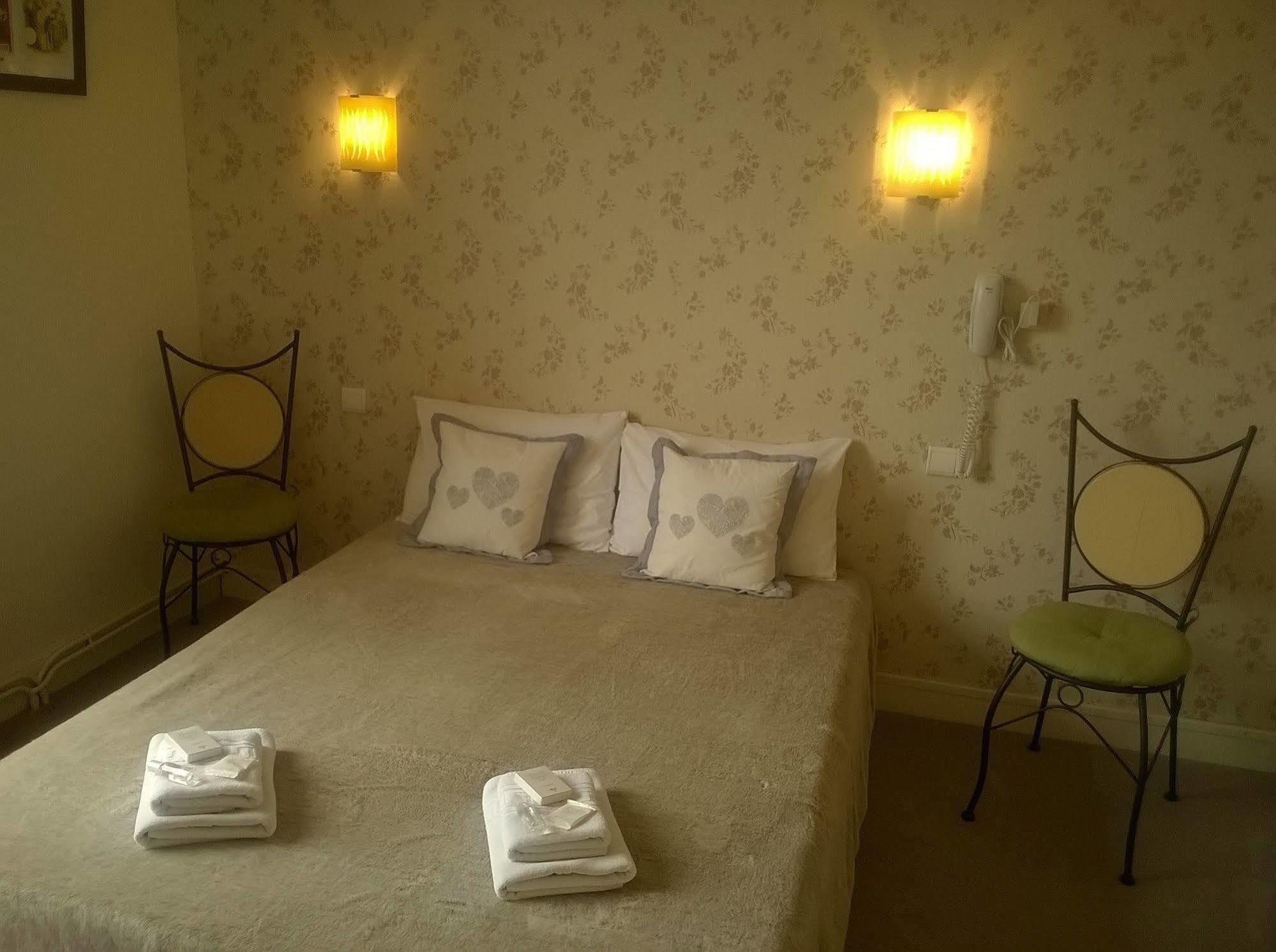 Hotel California Виши Экстерьер фото